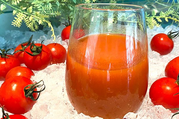廃棄物由来エネルギーで創られたトマトを100％使用したトマトジュース
